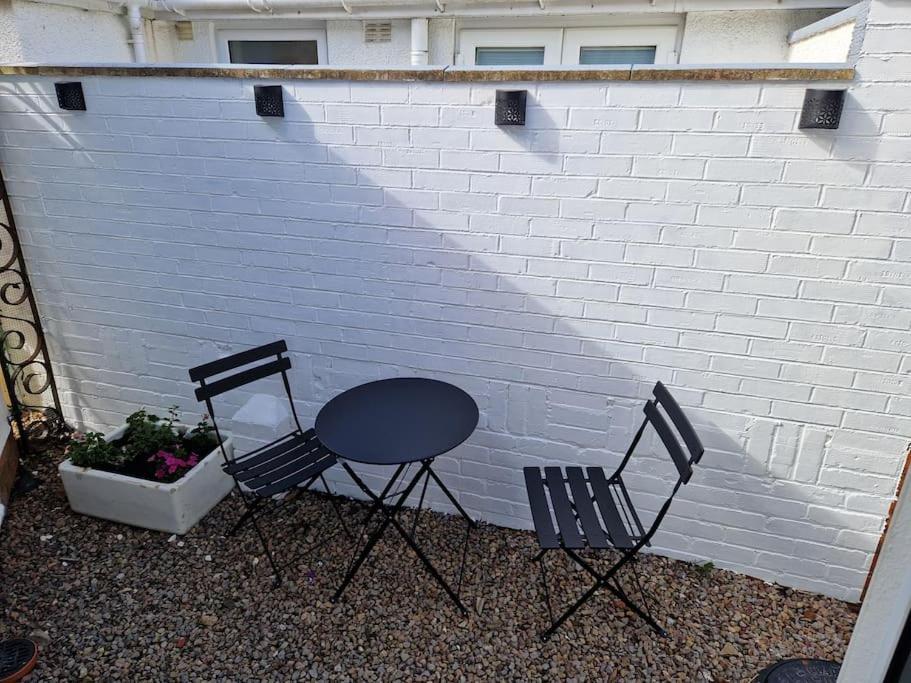 Room On Heath Park Cardiff Exterior photo