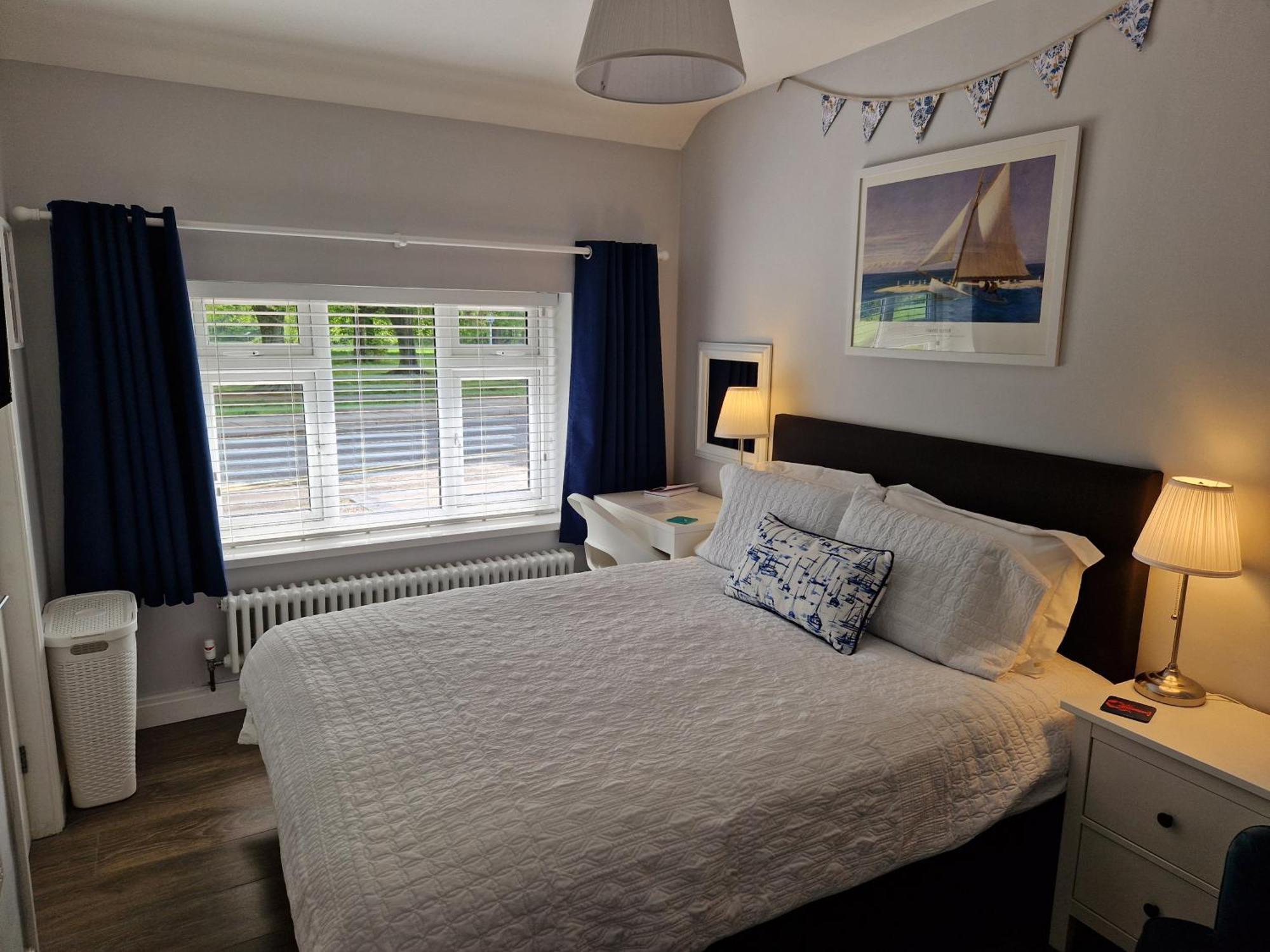 Room On Heath Park Cardiff Exterior photo